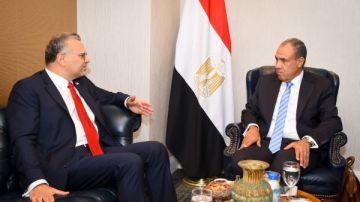 وزير الخارجية: مصر تعتز بالعلاقات الاستراتيجية مع الولايات المتحدة الأمريكية وزير الخارجية: مصر تعتز بالعلاقات الاستراتيجية مع الولايات المتحدة الأمريكية