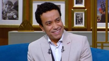 زوجة سامح حسين تكشف آخر تطورات حالته الصحية وتوجه رسالة لجمهوره زوجة سامح حسين تكشف آخر تطورات حالته الصحية وتوجه رسالة لجمهوره