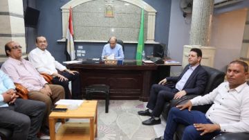 محافظ المنيا لرؤساء القرى بأبوقرقاص: المواطن أولا.. والتواجد الميداني أساس العمل محافظ المنيا لرؤساء القرى بأبوقرقاص: المواطن أولا.. والتواجد الميداني أساس العمل