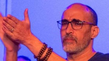 المخرج المسرحي السعيد منسي يتعرض لوعكة صحية مفاجئة المخرج المسرحي السعيد منسي يتعرض لوعكة صحية مفاجئة