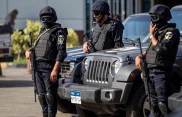 مصري يقتل زوجته بطريقة مروعة داخل حمام مكتب محام