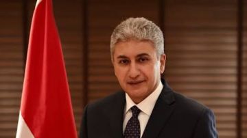 اتحاد الأثريين المصريين يكرم وزير السياحة والآثار ويمنحه درع الاتحاد للرواد لعام 2026 اتحاد الأثريين المصريين يكرم وزير السياحة والآثار ويمنحه درع الاتحاد للرواد لعام 2026