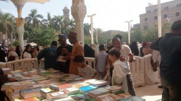 الأعلى للشئون الإسلامية يختتم فعاليات خمسة معارض للكتاب بمساجد القاهرة وسط إقبال واسع.. صور الأعلى للشئون الإسلامية يختتم فعاليات خمسة معارض للكتاب بمساجد القاهرة وسط إقبال واسع.. صور