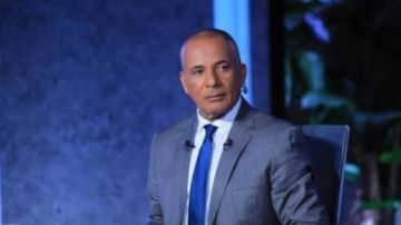 أحمد موسى: مصر مستقرة وآمنة واللي يزعل يولع .. فيديو أحمد موسى: مصر مستقرة وآمنة واللي يزعل يولع .. فيديو