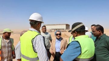 باستثمارات 1.5 مليار جنيه.. محافظ الوادي الجديد تتفقد مشروع تأصيل الدواجن بالخارجة باستثمارات 1.5 مليار جنيه.. محافظ الوادي الجديد تتفقد مشروع تأصيل الدواجن بالخارجة