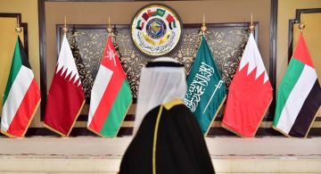 مجلس التعاون يدين الاعتداءات الحوثية على المدنيين في السعودية مجلس التعاون يدين الاعتداءات الحوثية على المدنيين في السعودية