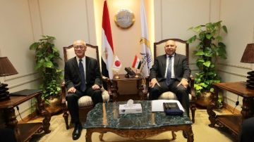 وزير النقل يتابع مع سفير اليابان بالقاهرة تنفيذ المرحلة الأولى من الخط الرابع للمترو وزير النقل يتابع مع سفير اليابان بالقاهرة تنفيذ المرحلة الأولى من الخط الرابع للمترو