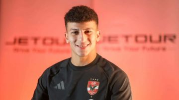إعلامي: بونص منتخب مصر يلزم الأهلي بسداد مليون ونصف جنيه لإنبي بسبب علي محمود إعلامي: بونص منتخب مصر يلزم الأهلي بسداد مليون ونصف جنيه لإنبي بسبب علي محمود