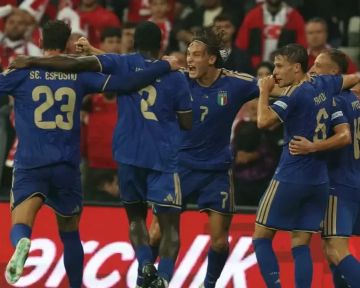 إيطاليا تكتسح تركيا برباعية في دوري الأمم الأوروبية إيطاليا تكتسح تركيا برباعية في دوري الأمم الأوروبية