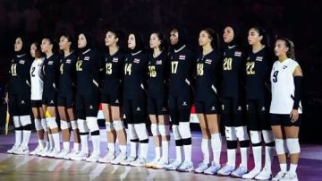 بعد غياب 23 عاما عن اللقب.. وزير الشباب يهنئ منتخب مصر للكرة الطائرة سيدات بعد غياب 23 عاما عن اللقب.. وزير الشباب يهنئ منتخب مصر للكرة الطائرة سيدات