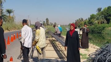 بدء أعمال معالجة انهيار الطريق الغربي السريع بإسنا جنوب الأقصر بدء أعمال معالجة انهيار الطريق الغربي السريع بإسنا جنوب الأقصر