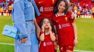 ثروة محمد صلاح خارج الملاعب.. ماجي تتولى إدارة 4 شركات واستثمارات عقارية في بريطانيا ثروة محمد صلاح خارج الملاعب.. ماجي تتولى إدارة 4 شركات واستثمارات عقارية في بريطانيا