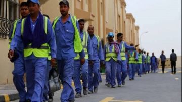 قرار حكومي بشأن المصريين بالخارج.. وهذه ضوابط إلحاق العمالة قرار حكومي بشأن المصريين بالخارج.. وهذه ضوابط إلحاق العمالة