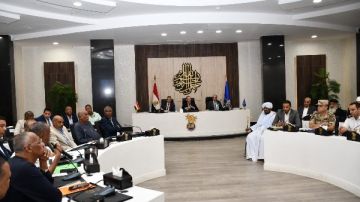 محافظ أسوان يشدد على الإسراع بملفات التصالح والمتغيرات المكانية محافظ أسوان يشدد على الإسراع بملفات التصالح والمتغيرات المكانية