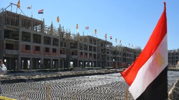 محافظ بورسعيد: جهود مكثفة للانتهاء من تنفيذ أحد المشروعات السكنية الجديدة محافظ بورسعيد: جهود مكثفة للانتهاء من تنفيذ أحد المشروعات السكنية الجديدة