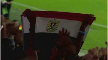 علم مصر يظهر في احتفالات جماهير طرابزون بعد اكتساح جالطة سراي .. صور علم مصر يظهر في احتفالات جماهير طرابزون بعد اكتساح جالطة سراي .. صور