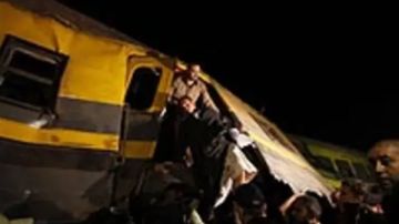 انقلاب جرار قطار يهز العياط.. معدات ثقيلة لرفع آثاره وإعادة الحركة انقلاب جرار قطار يهز العياط.. معدات ثقيلة لرفع آثاره وإعادة الحركة