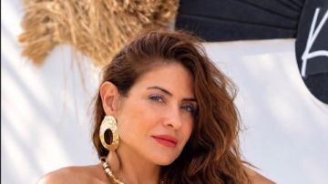 هيدى كرم تودع الصيف بإطلالة جريئة هيدى كرم تودع الصيف بإطلالة جريئة