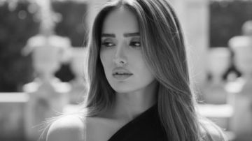 بقى عندي ترومة من الرجالة.. زينة تروي أسرار أزمتها مع أحمد عز وغضبها من تامر حسني وعلاقتها بشيرين عبد الوهاب بقى عندي ترومة من الرجالة.. زينة تروي أسرار أزمتها مع أحمد عز وغضبها من تامر حسني وعلاقتها بشيرين عبد الوهاب
