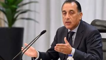 رئيس الوزراء: مصر ترفض تهجير الفلسطينيين من قطاع غزة أو الضفة الغربية رئيس الوزراء: مصر ترفض تهجير الفلسطينيين من قطاع غزة أو الضفة الغربية