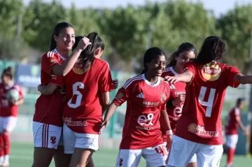 الأهلي يواجه SAK في افتتاح مشواره بدوري السيدات الأهلي يواجه SAK في افتتاح مشواره بدوري السيدات