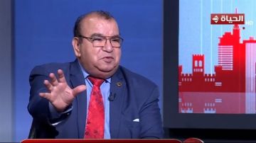 رفعت فياض يكشف واقعة صادمة: مدرسة وضعت الطلاب غير المسددين للمصروفات في فصل واحد