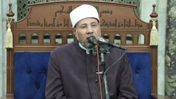 نائب رئيس جامعة الأزهر السابقة: محبة النبي صلى الله عليه وسلم تكتمل باتباع سنته والاقتداء بأخلاقه نائب رئيس جامعة الأزهر السابقة: محبة النبي صلى الله عليه وسلم تكتمل باتباع سنته والاقتداء بأخلاقه
