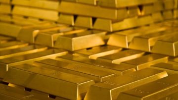 هولندا تنقل 86 طنا من احتياطياتها من الذهب من الولايات المتحدة وكندا إلى بريطانيا.. لهذا السبب هولندا تنقل 86 طنا من احتياطياتها من الذهب من الولايات المتحدة وكندا إلى بريطانيا.. لهذا السبب