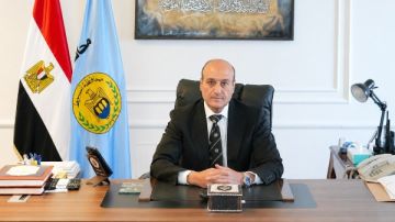 محافظ أسيوط يهنئ 322 حاجا من أبناء المحافظة بفوزهم في قرعة حج الجمعيات الأهلية محافظ أسيوط يهنئ 322 حاجا من أبناء المحافظة بفوزهم في قرعة حج الجمعيات الأهلية