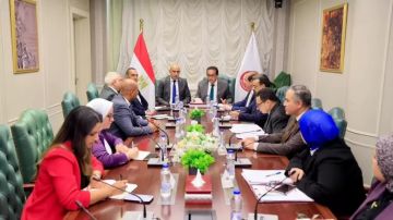 وزيرا الصحة والتربية والتعليم يبحثان تطوير منظومة مدارس التمريض وزيرا الصحة والتربية والتعليم يبحثان تطوير منظومة مدارس التمريض
