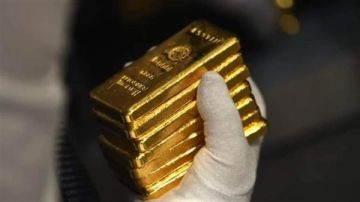 الصين تشتري الذهب بجنون.. 1000 طن في 8 أشهر تكشف سر التحرك المفاجئ الصين تشتري الذهب بجنون.. 1000 طن في 8 أشهر تكشف سر التحرك المفاجئ
