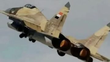 ضربات جوية يمنية تستهدف مواقع للحوثيين في المخا وذو باب ضربات جوية يمنية تستهدف مواقع للحوثيين في المخا وذو باب