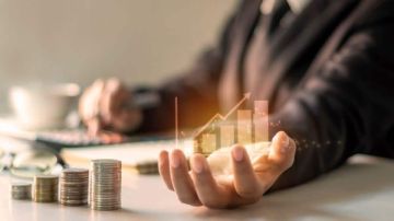 نداء عاجل من نشأت الديهي لرجال الأعمال والصناعة في مصر نداء عاجل من نشأت الديهي لرجال الأعمال والصناعة في مصر