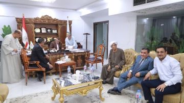 محافظ قنا يستعرض مع النواب مقترحات خاصة بقطاعات الخدمات والبنية التحتية محافظ قنا يستعرض مع النواب مقترحات خاصة بقطاعات الخدمات والبنية التحتية