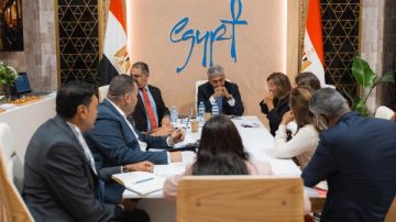 مصر تستضيف المؤتمر السنوي لاتحاد شركات السياحة والسفر الفرنسية عام 2028 بالساحل الشمالي مصر تستضيف المؤتمر السنوي لاتحاد شركات السياحة والسفر الفرنسية عام 2028 بالساحل الشمالي