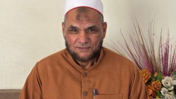 أب من الفيوم يستغيث لإعادة جثمان نجله الطبيب من روسيا: نفذ أمر الله واسترد وديعته أب من الفيوم يستغيث لإعادة جثمان نجله الطبيب من روسيا: نفذ أمر الله واسترد وديعته