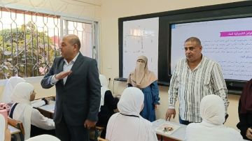 تعليم مطروح يتابع مسار الدراسة ويؤكد على أهمية ممارسة الأنشطة لصقل شخصية الطالب تعليم مطروح يتابع مسار الدراسة ويؤكد على أهمية ممارسة الأنشطة لصقل شخصية الطالب