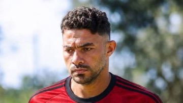 مصدر يكشف مفاوضات ياسر إبراهيم مع بيراميدز.. تفاصيل مصدر يكشف مفاوضات ياسر إبراهيم مع بيراميدز.. تفاصيل