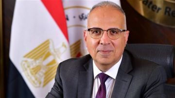 وزير الري يصل إلى ألمانيا لتعزيز الشراكات الدولية الداعمة للأمن المائي والتنمية في أفريقيا وزير الري يصل إلى ألمانيا لتعزيز الشراكات الدولية الداعمة للأمن المائي والتنمية في أفريقيا