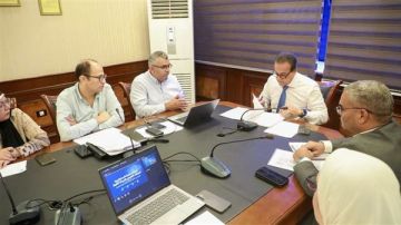 وزير الصحة يعقد اجتماعا لمتابعة الموقف التنفيذي لخطط التطوير والإنشاء لمنظومة التأمين الصحي الشامل بمحافظات المرحلة الثانية وزير الصحة يعقد اجتماعا لمتابعة الموقف التنفيذي لخطط التطوير والإنشاء لمنظومة التأمين الصحي الشامل بمحافظات المرحلة الثانية