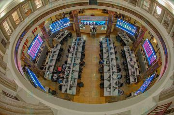 القيمة السوقية لبورصة مصر تربح ملياري جنيه بجلسة الأربعاء القيمة السوقية لبورصة مصر تربح ملياري جنيه بجلسة الأربعاء