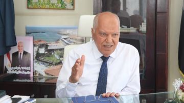 بعد فيديو محافظ القليوبية.. نقابة المعلمين: كرامة المعلم خط أحمر.. ونرفض تحويل المدارس ساحات للشو بعد فيديو محافظ القليوبية.. نقابة المعلمين: كرامة المعلم خط أحمر.. ونرفض تحويل المدارس ساحات للشو