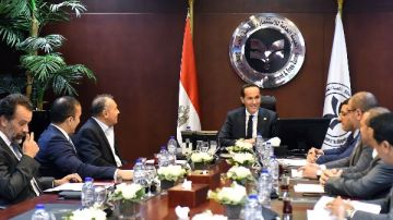هيئة الاستثمار: الموافقة على إقامة أول 4 مشروعات بالمنطقة الاستثمارية بأبو رواش هيئة الاستثمار: الموافقة على إقامة أول 4 مشروعات بالمنطقة الاستثمارية بأبو رواش