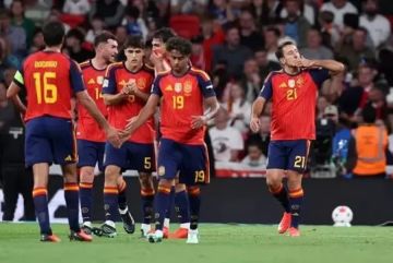 لامين يامال يقود تشكيل إسبانيا المتوقع أمام كرواتيا في دوري الأمم الأوروبية لامين يامال يقود تشكيل إسبانيا المتوقع أمام كرواتيا في دوري الأمم الأوروبية