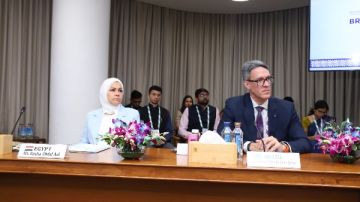 الضرائب تبحث التعاون مع الهند ورؤساء الإدارات الضريبية بدول البريكس الضرائب تبحث التعاون مع الهند ورؤساء الإدارات الضريبية بدول البريكس