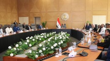 الكهرباء تحتفل بتخريج 16 متدربا من جيبوتي في تحسين كفاءة الطاقة الكهرباء تحتفل بتخريج 16 متدربا من جيبوتي في تحسين كفاءة الطاقة
