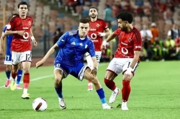 حسام غالي: أداء الأهلي تحت قيادة عموتة مثير للقلق حسام غالي: أداء الأهلي تحت قيادة عموتة مثير للقلق