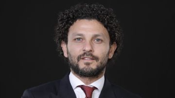 احلموا بالاحتراف.. حسام غالي يطالب اللاعبين الشباب بتغيير تفكيرهم احلموا بالاحتراف.. حسام غالي يطالب اللاعبين الشباب بتغيير تفكيرهم