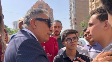 محافظ الدقهلية يتابع حركة السرفيس أمام جامعة المنصورة محافظ الدقهلية يتابع حركة السرفيس أمام جامعة المنصورة