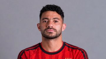 ياسر إبراهيم رجل مباراة الأهلي وسموحة بالدوري ياسر إبراهيم رجل مباراة الأهلي وسموحة بالدوري